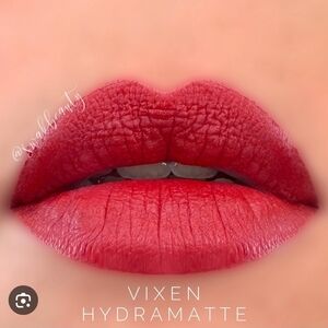 Vixen Hydramatte Lipstick - Bold Red Mini